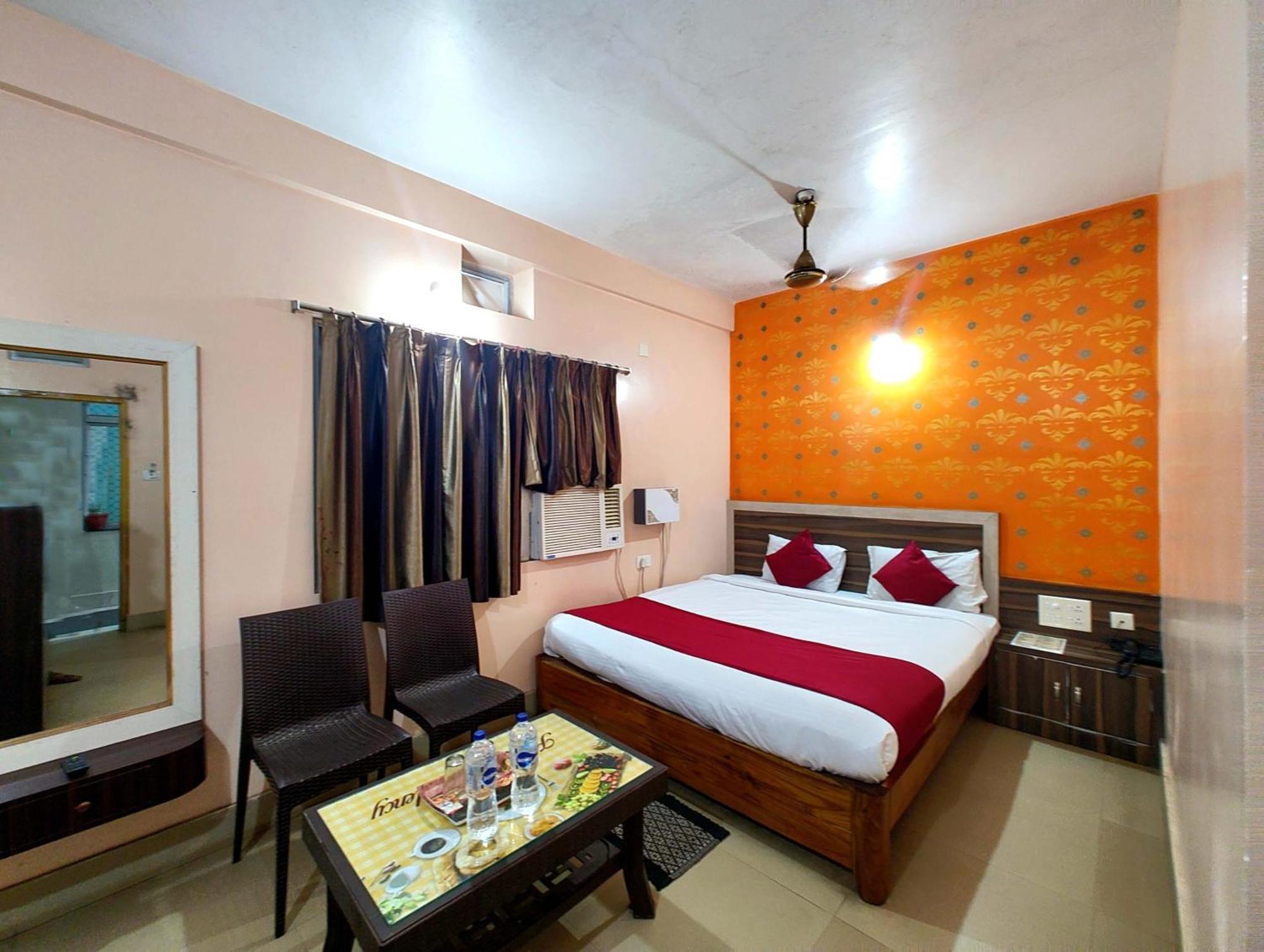 Goroomgo Krishna Residency: Beachside Comfort with Award-Winning Service Puri Exterior photo