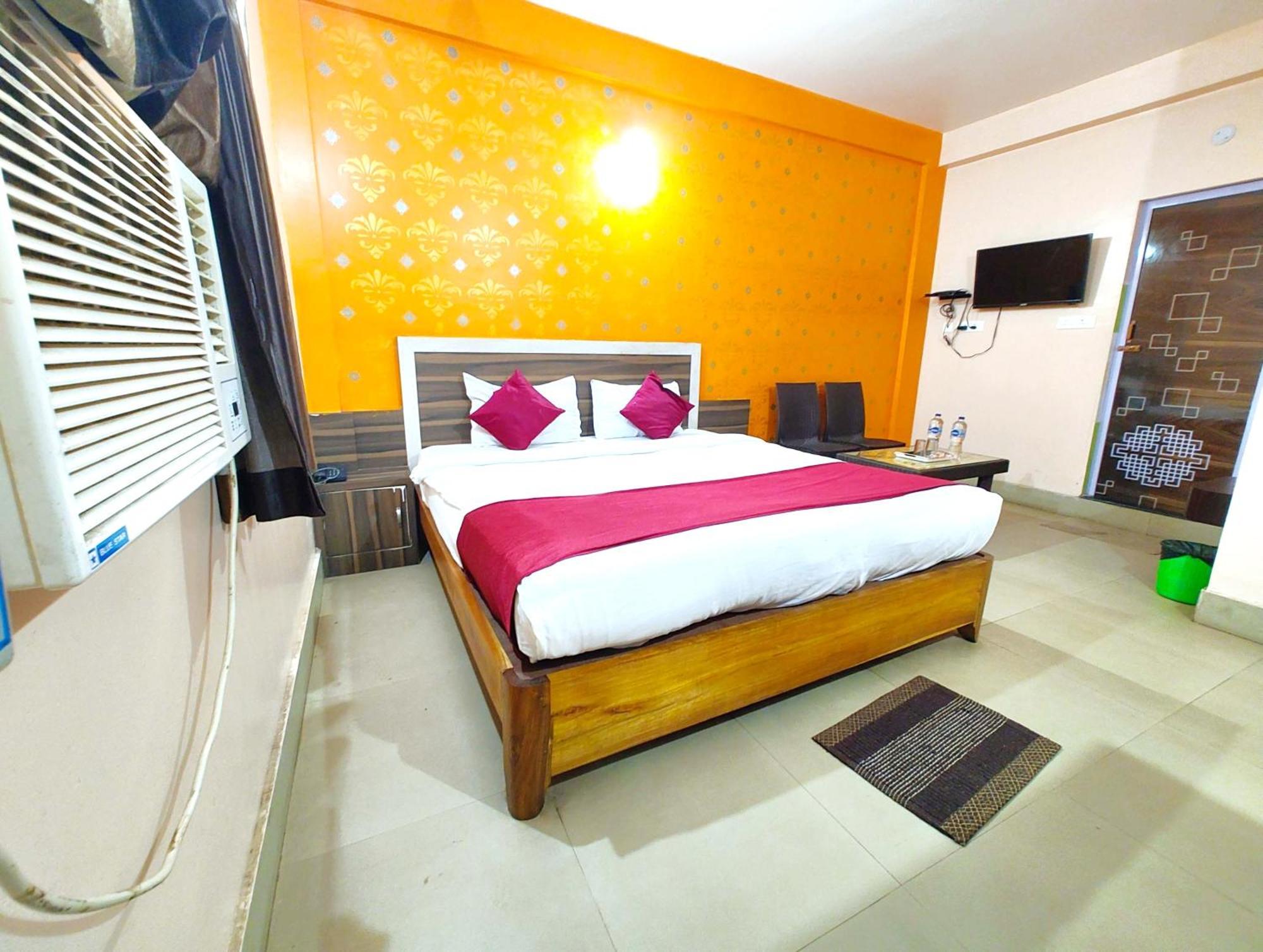 Goroomgo Krishna Residency: Beachside Comfort with Award-Winning Service Puri Exterior photo